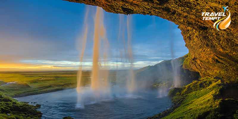 Top 9 Stunning Waterfalls In Iceland